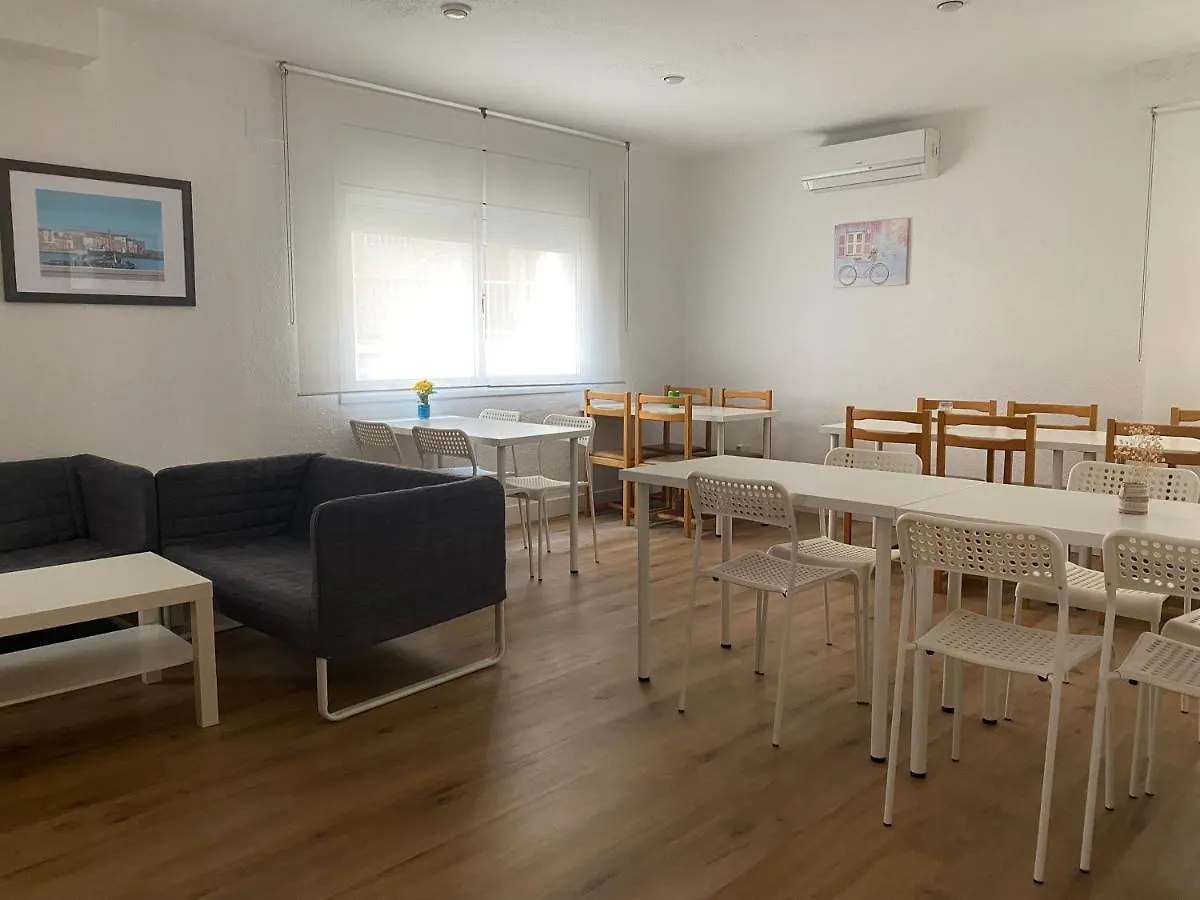 Hostal Tahiti Rs Salou