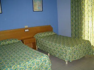 ** Penzion Hostal Tahiti Rs Salou Španělsko