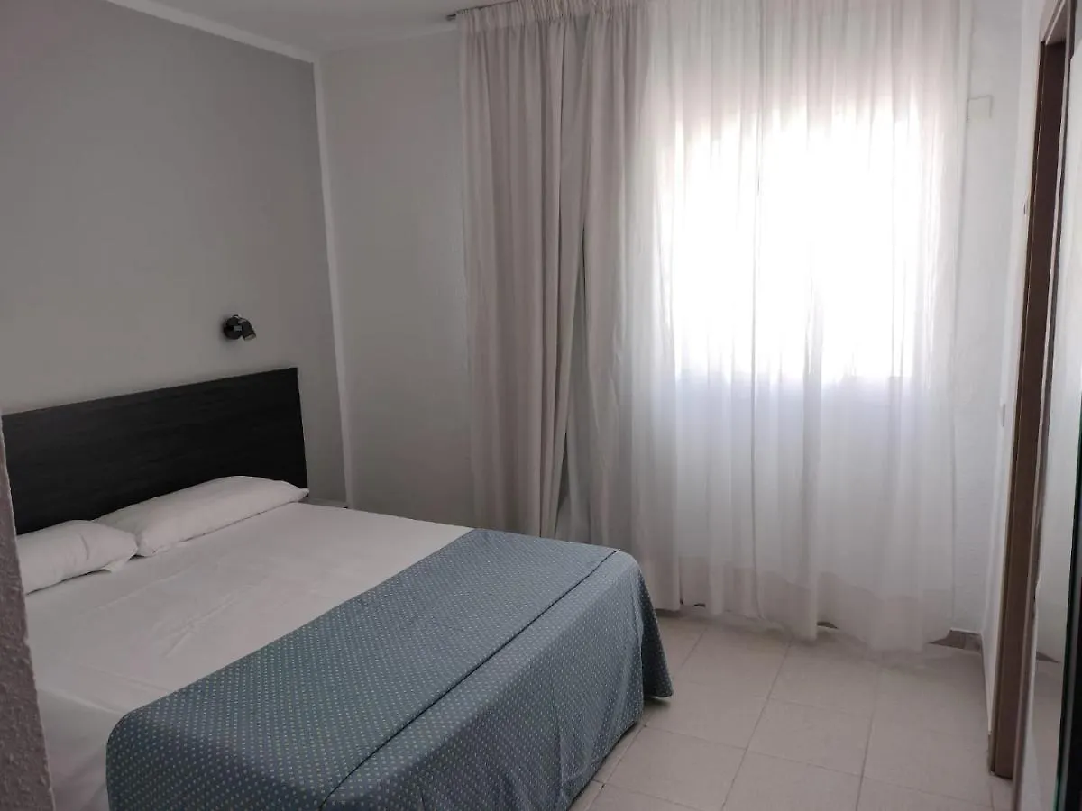 Hostal Tahiti Rs Salou