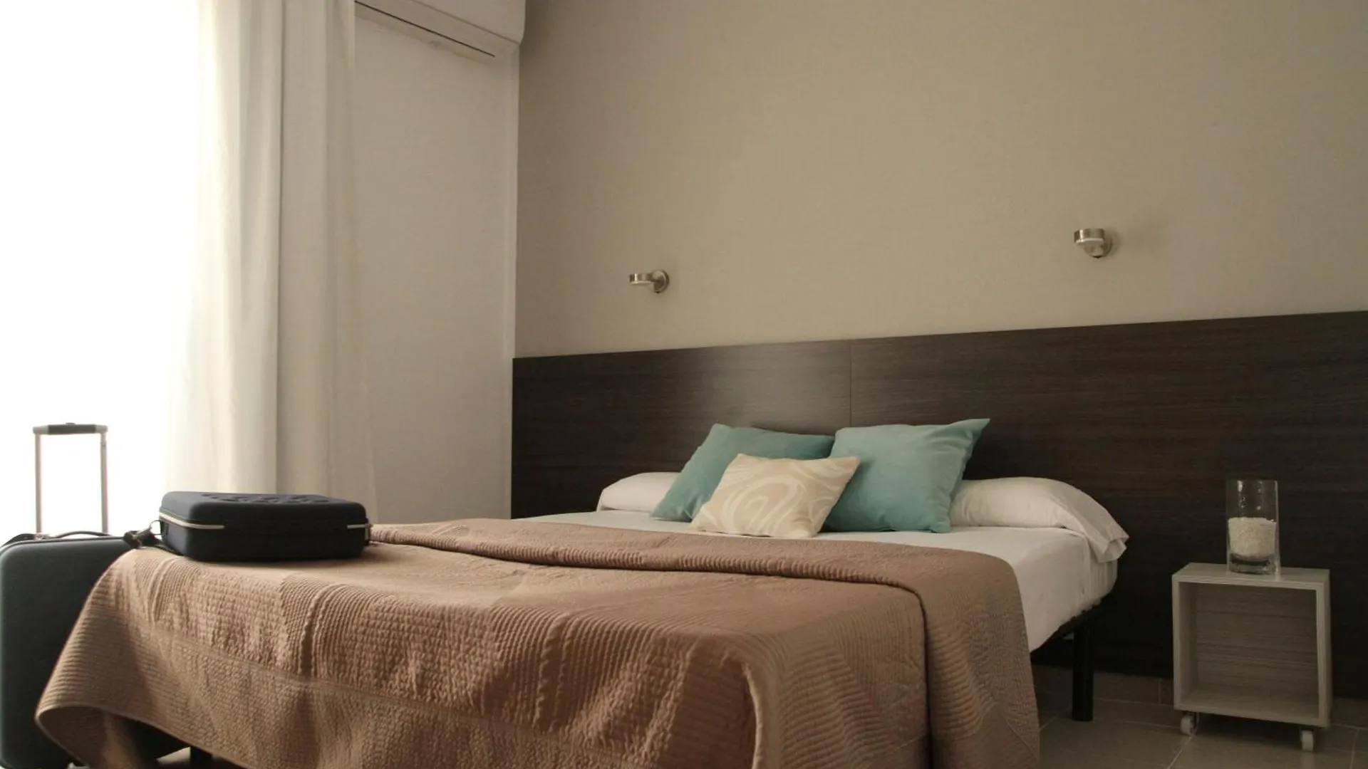 ** Gasthuis Hostal Tahiti Rs Salou Spanje