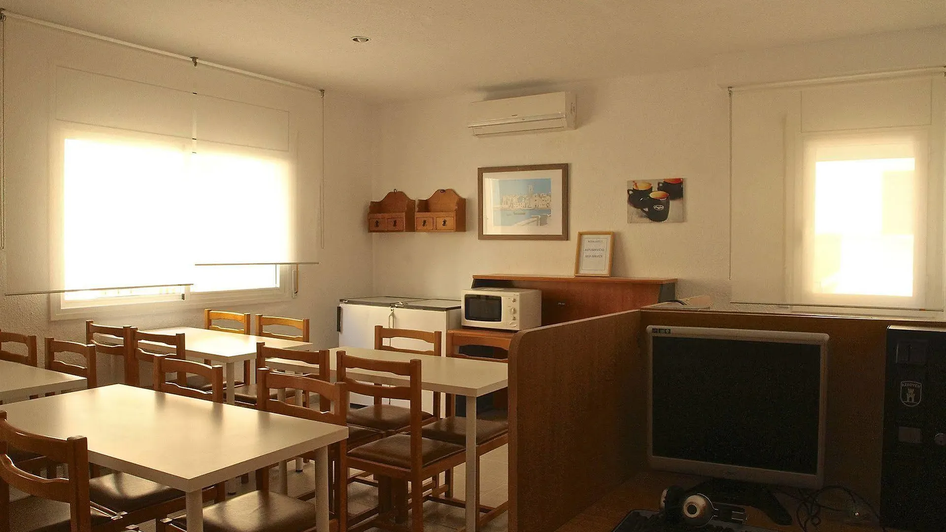 Gasthuis Hostal Tahiti Rs Salou